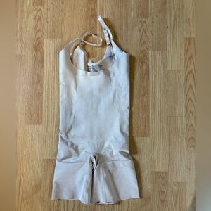 Small Seamless Light Beige Full-Body Shapewear SHAPERX with Adjustable Straps